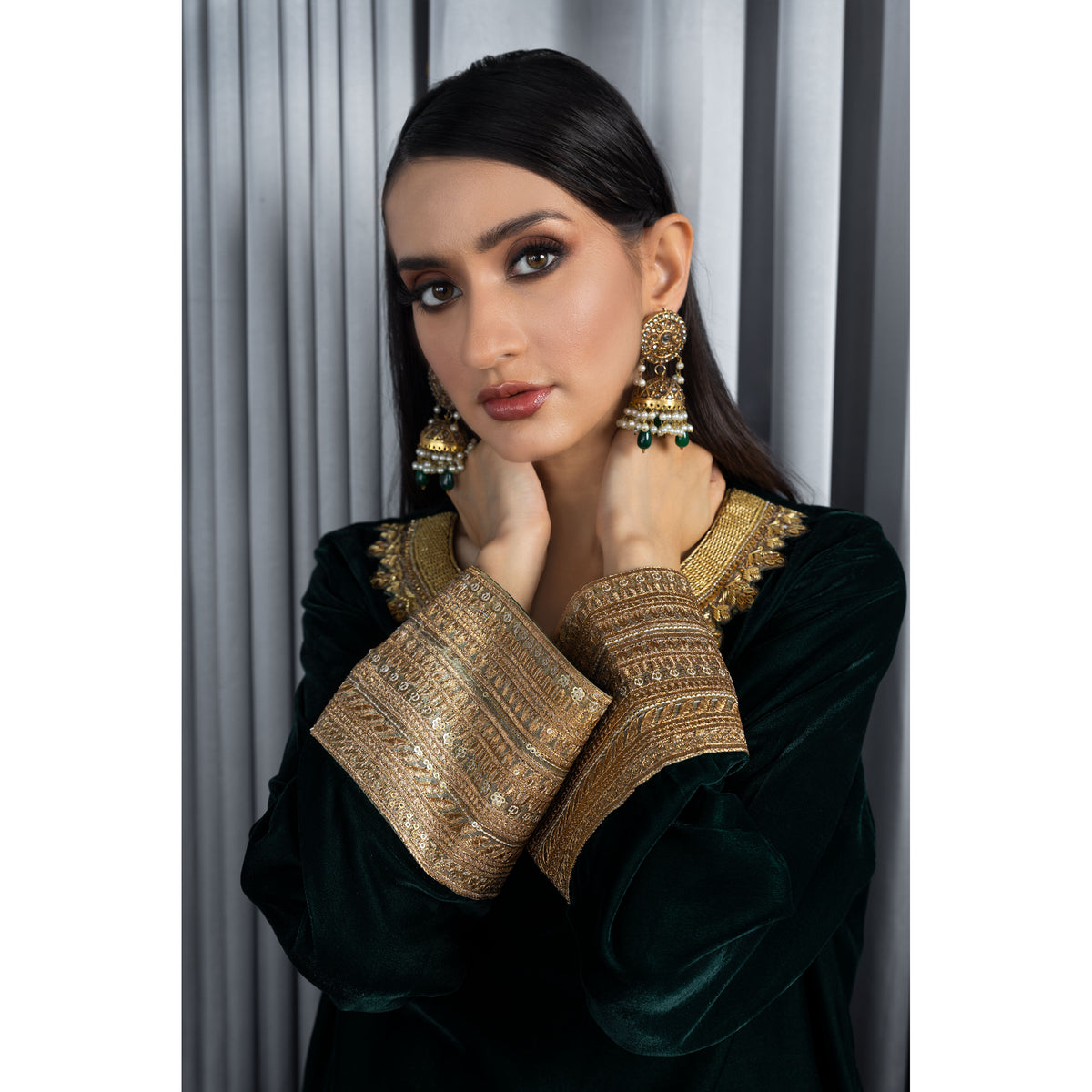 LV01 Luxe Velvet Atiya Irfan www.atiyairfan.com
