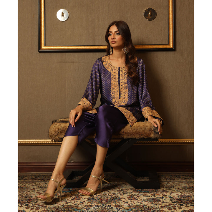 SS2 Silk Collection Luxury Pret By Atiya Irfan atiyairfan.com