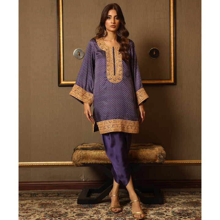 SS2 Silk Collection Luxury Pret By Atiya Irfan atiyairfan.com