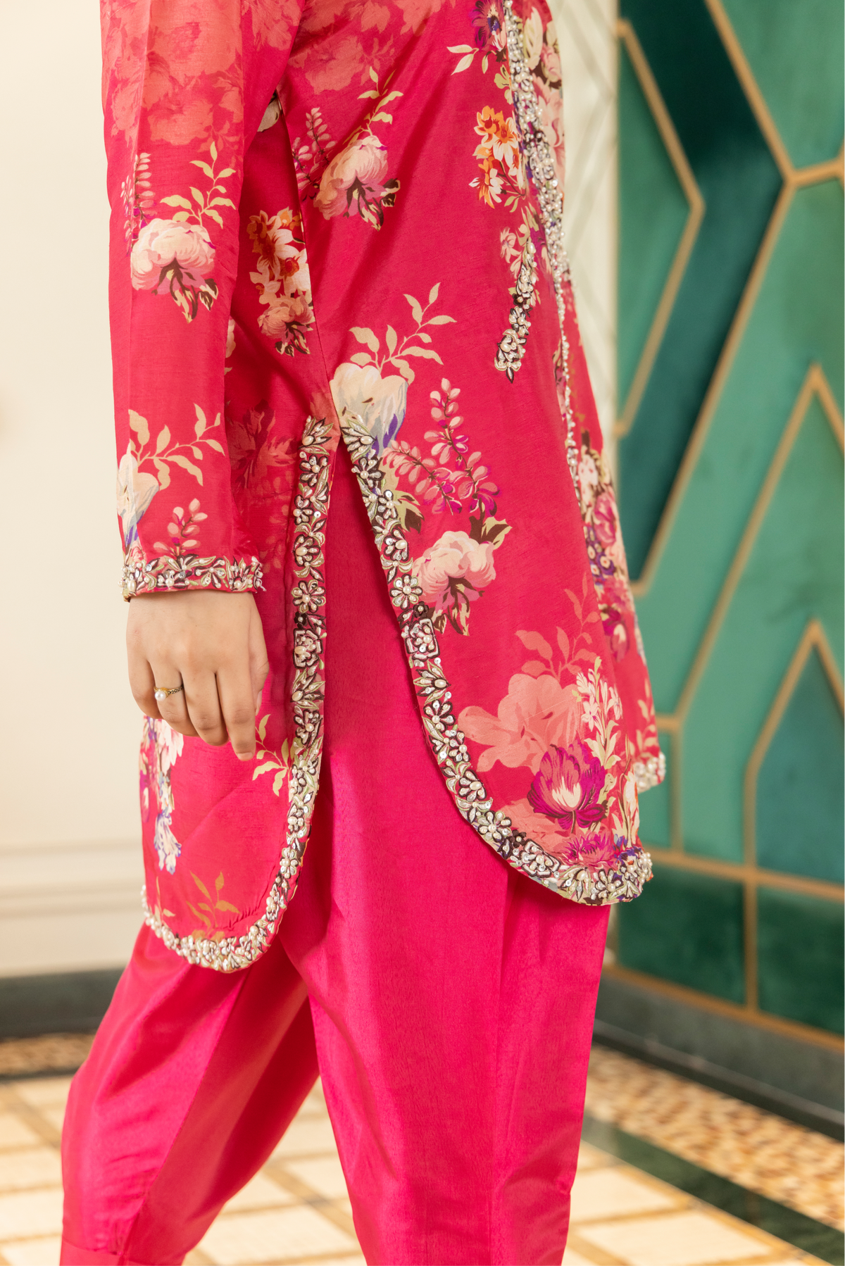 Saachi Atiyairfan.com